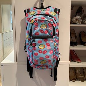 Vibedration backpack camelback included